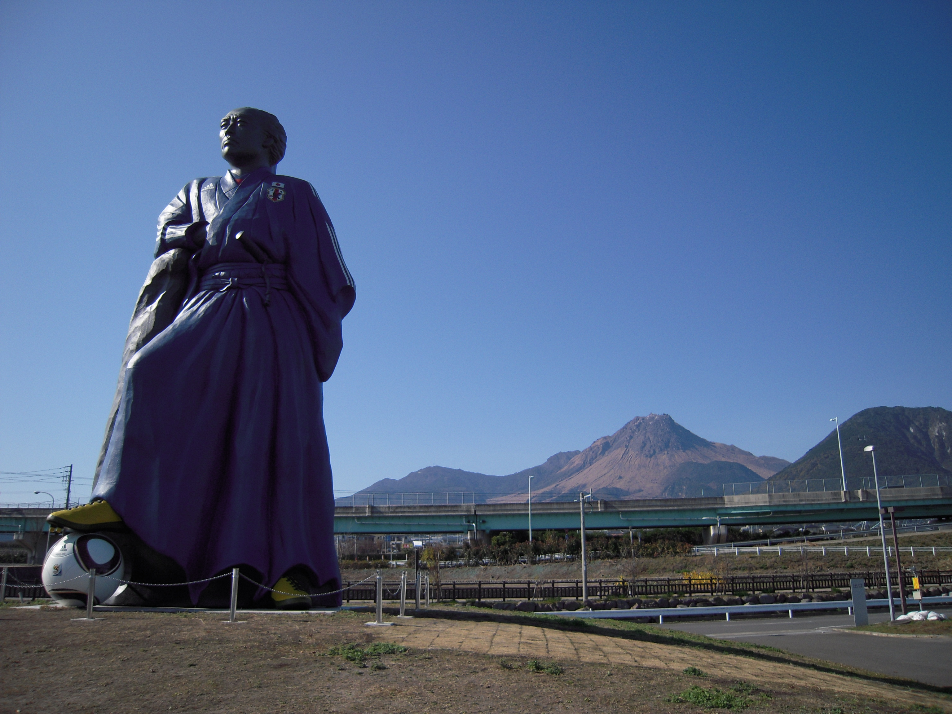 長崎の色んな風景 巨大坂本龍馬が長崎県島原に出現